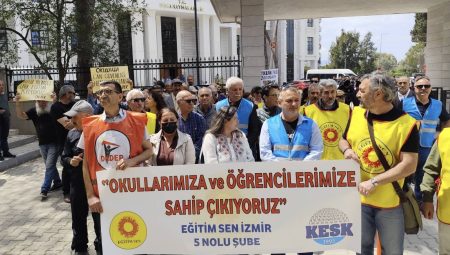 “Öğrencilere İstiklal Marşından Sonra Dini Tören Yapın Talimatı Verildi” İddiası!